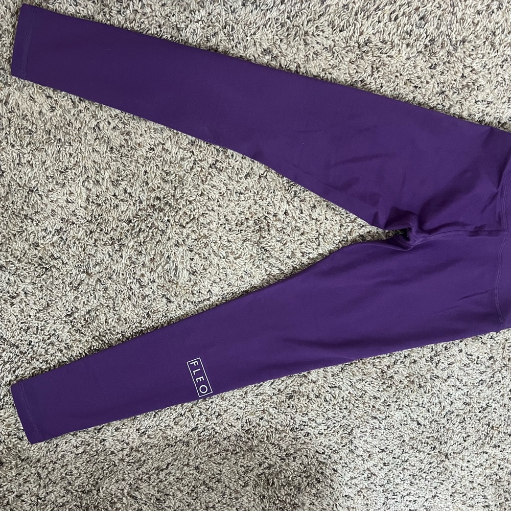 Fleo Purple Leggings